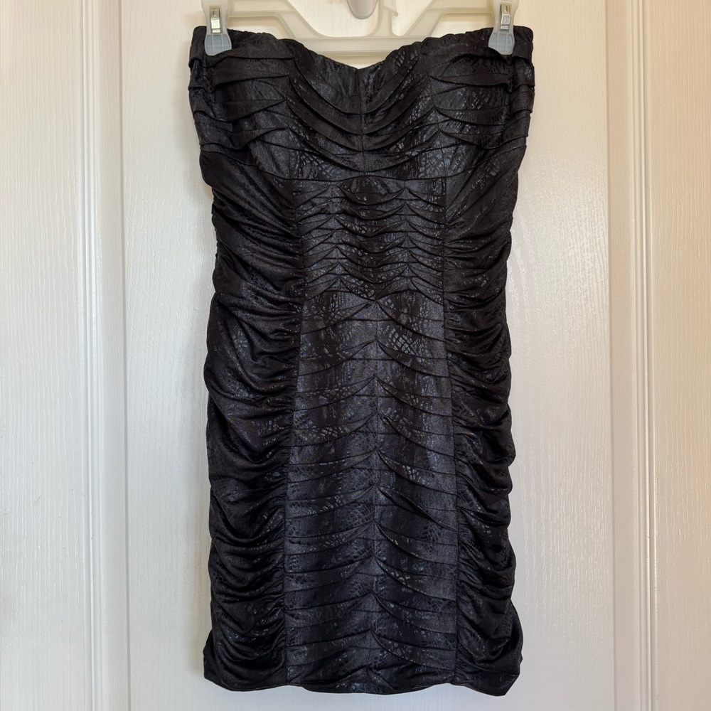Papaya Elegant Black Ruched Mini Dress